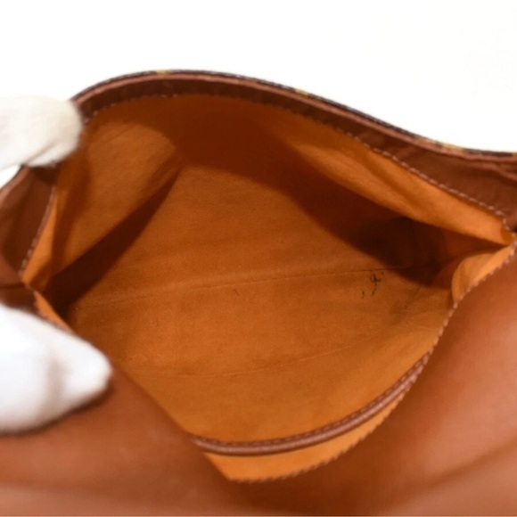 Louis Vuitton Musette Salsa - Picture 6 of 10